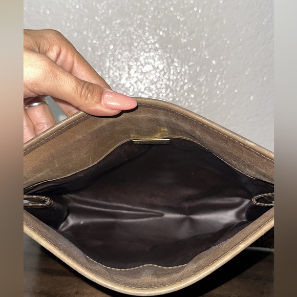 Mario Valentino Vintage Faux Leather Pouch - Picture 5 of 6